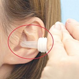 Viêm tai ngoài là bệnh gì? Dấu hiệu, nguyên nhân và cách điều trị bệnh