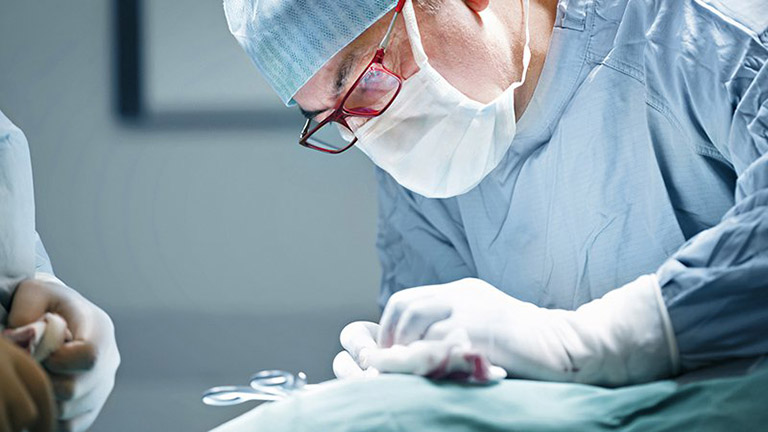 Chi phí phẫu thuật cần dựa vào rất nhiều yếu tố bao gồm cả chủ quan và khách quan
