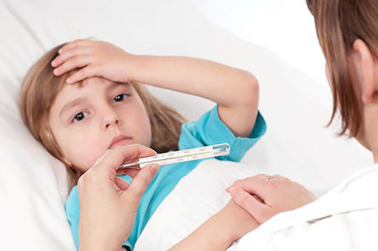 Trẻ bị viêm amidan sốt mấy ngày là nỗi lo lắng chung của các phụ huynh