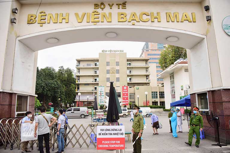 Bệnh viện Bạch Mai được nhiều người bệnh tìm đến