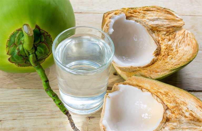 Nước dừa được biết đến với đặc tính lợi tiểu tự nhiên