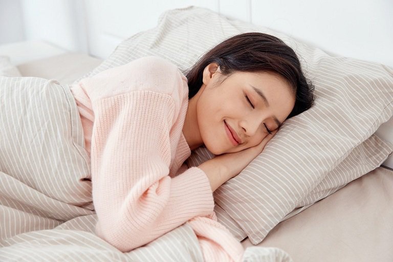 Người bệnh không nên kê gối quá cao khi ngủ