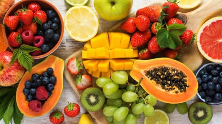 Tăng cường bổ sung vitamin và chất chống oxy hóa từ các loại trái cây