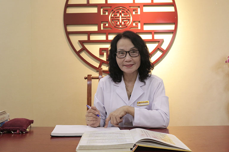Bác sĩ Lê Phương - Giám đốc chuyên môn Trung tâm Da liễu Đông y Việt Nam